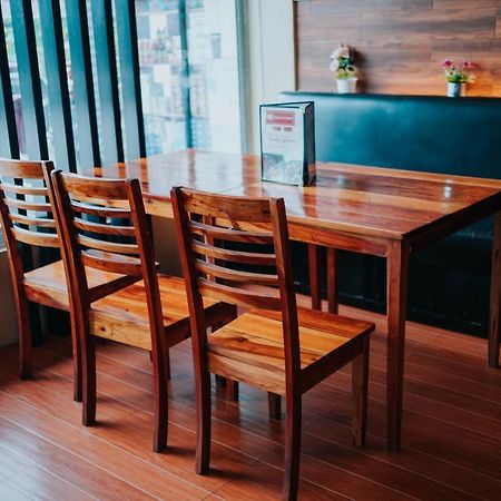 4K'S Pension House By Cocotel - Fully Vaccinated Staff 宿务 外观 照片